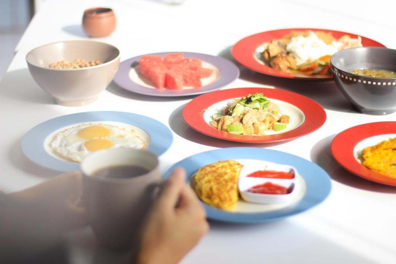 Md 7 Hotel Cirebon Kültér fotó