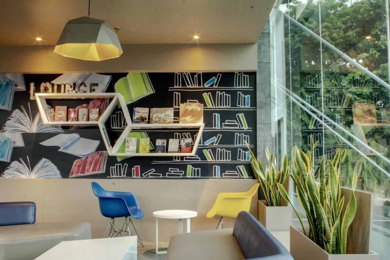 Md 7 Hotel Cirebon Kültér fotó